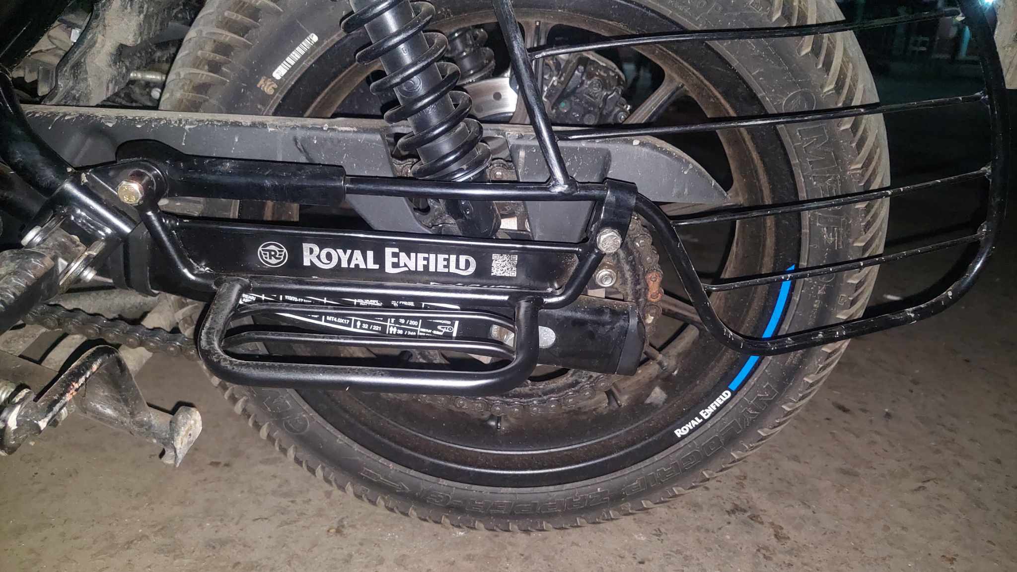 Premium Leadis Padani/Sharee Gourde For Royal Enfield Hunter 350_img_2