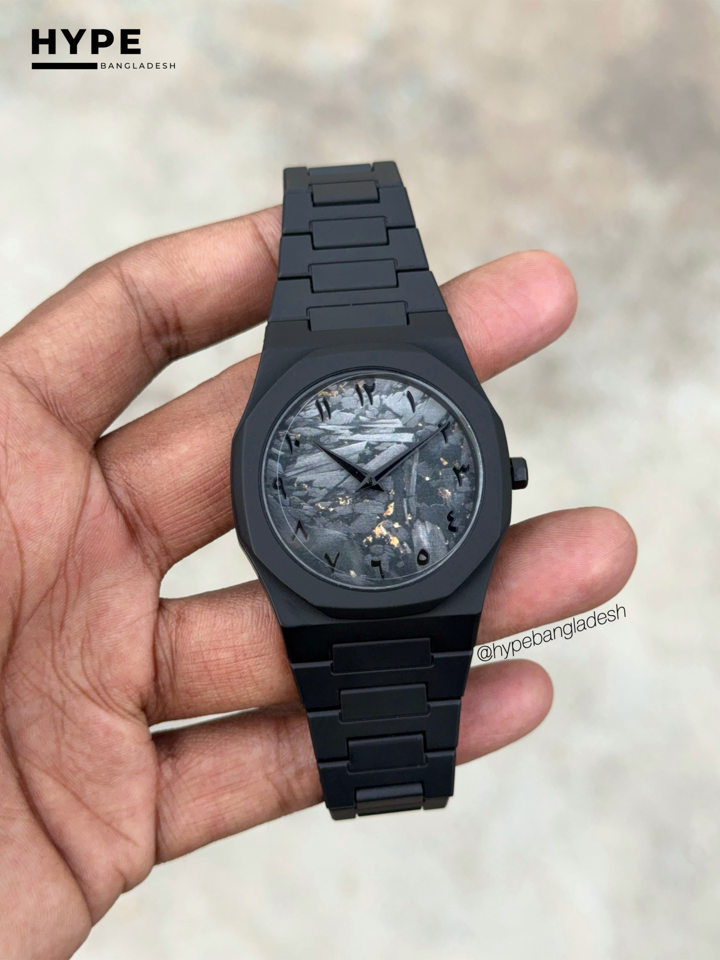 Black Abstract Dial Polycarbon Plastic Lightweight Watch