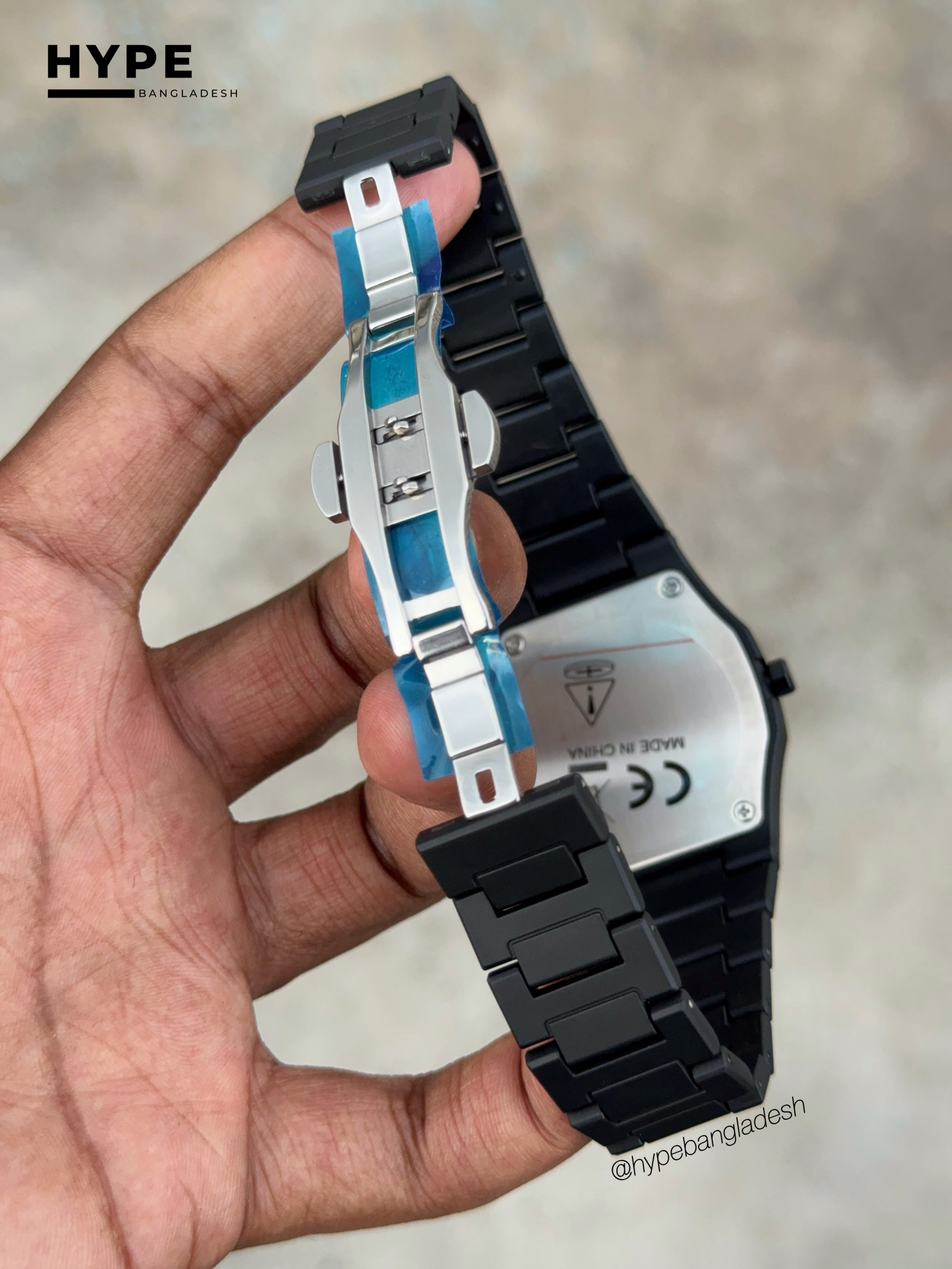 Black Abstract Dial Polycarbon Plastic Lightweight Watch_img_3