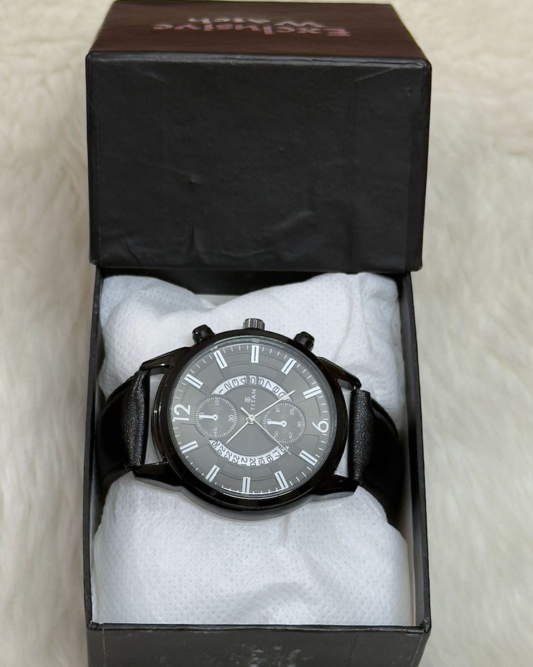 Men's Stylish Black Artificial Leather Watch
