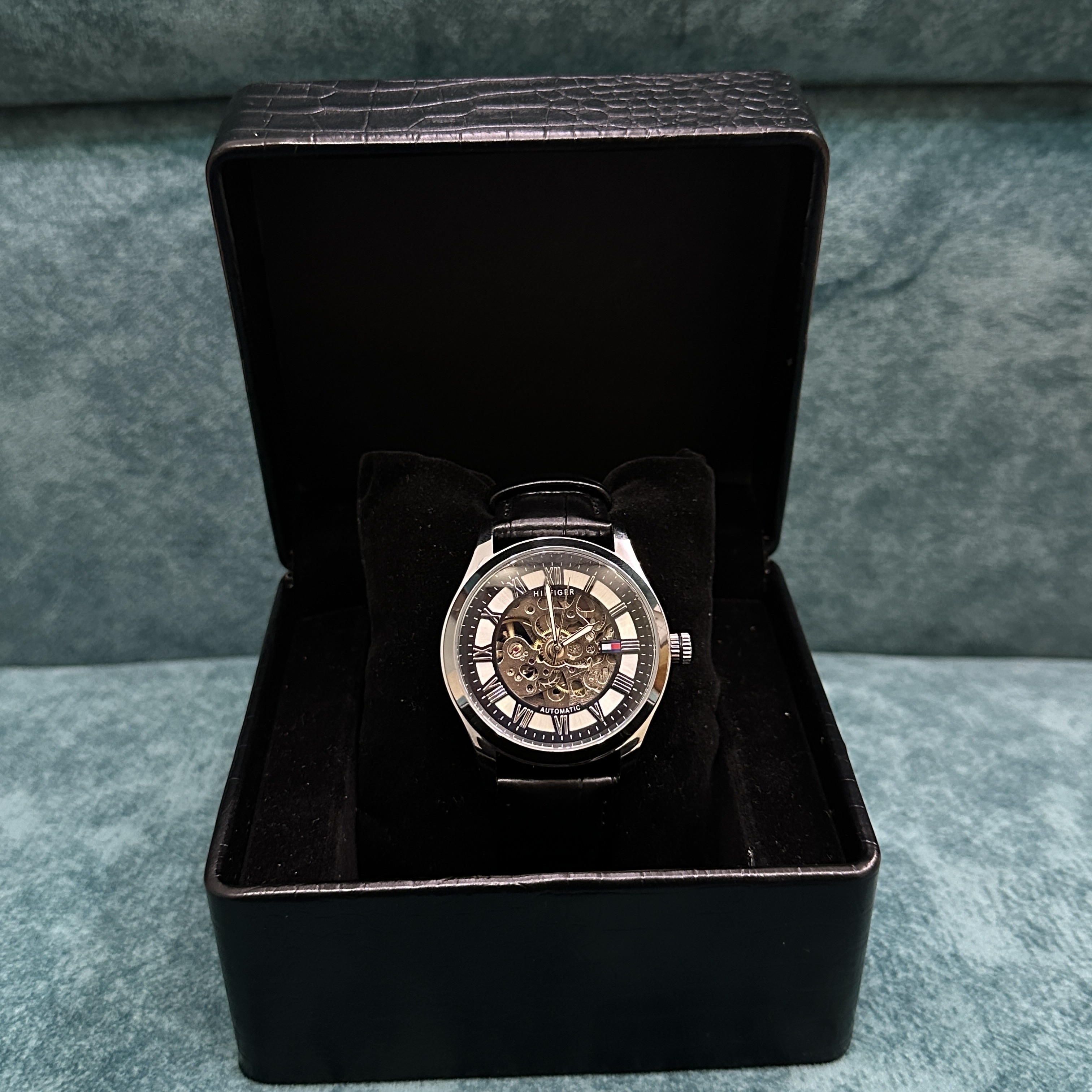 Tommy Hilfiger Automatic Skeleton Exposed Black Leather - White Dial_img_3