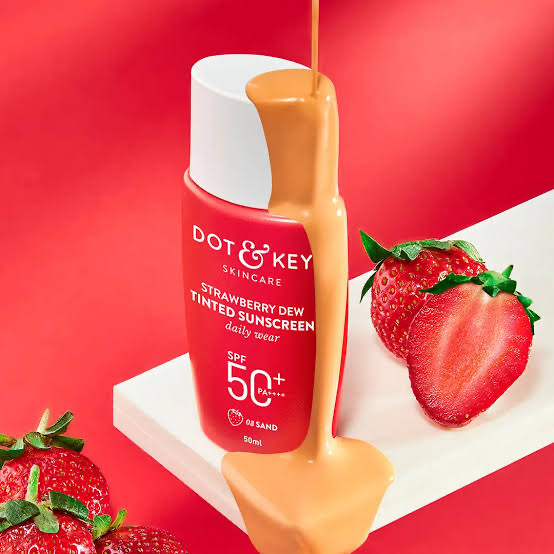 Strawberry Dew Tinted Sunscreen SPF 50+ PA++++ : 02 warm ivory - Image 1