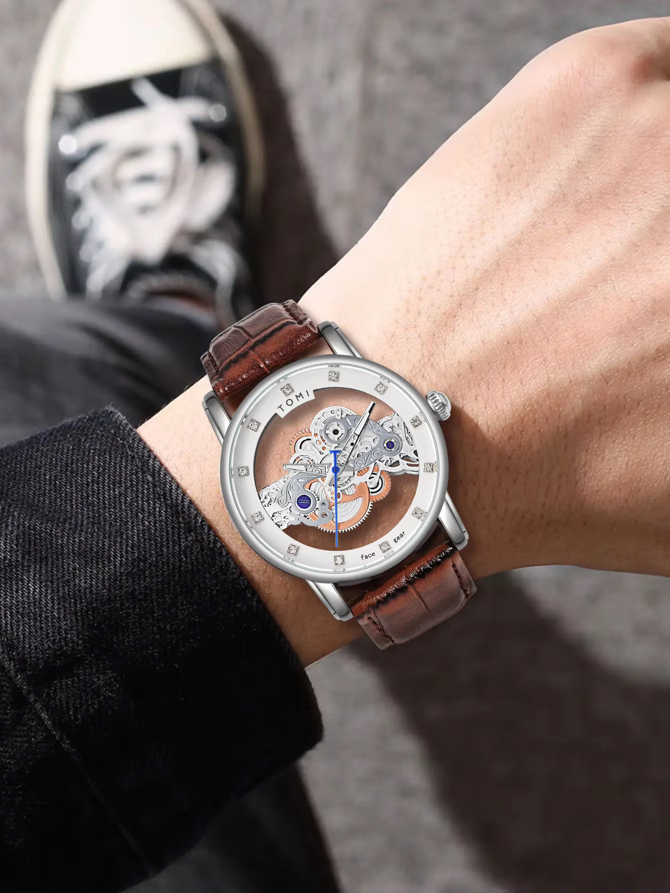 TOMI T-102 Face Gear Transperent Dual Strap Leather Belt Watch (White)_img_2