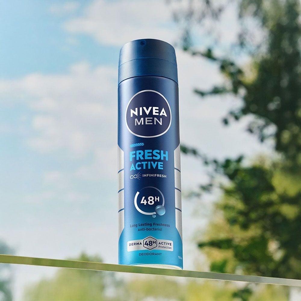 NIVEA MEN Fresh Active Deodorant.