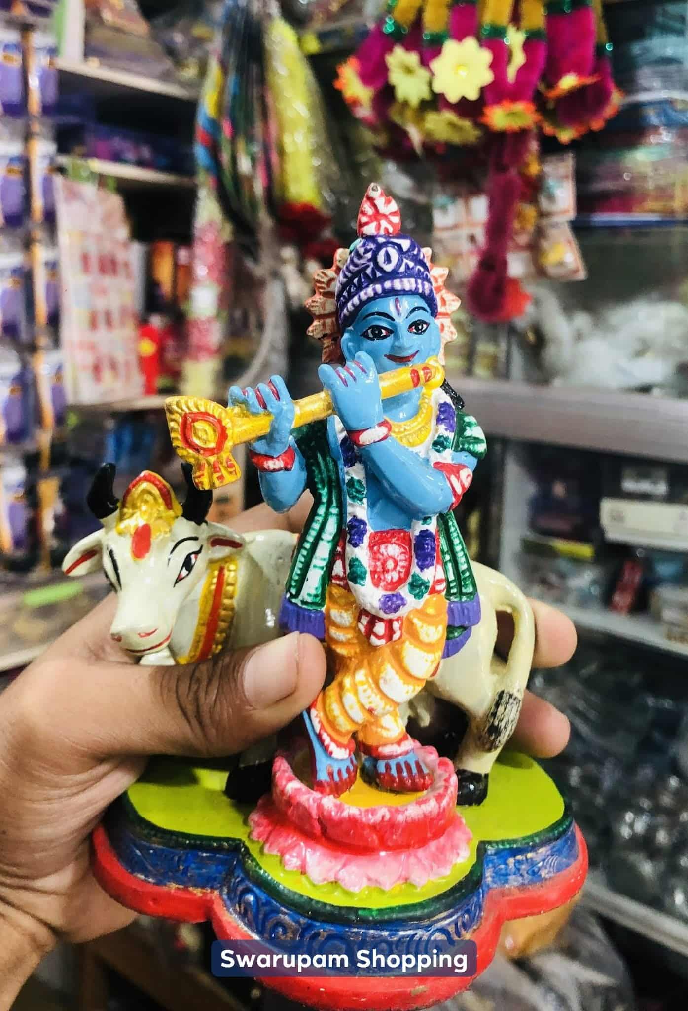 পিতলের উপর অঙ্গরাগ করা স্প্যাশাল রাখাল কৃষ্ণ - Image 2