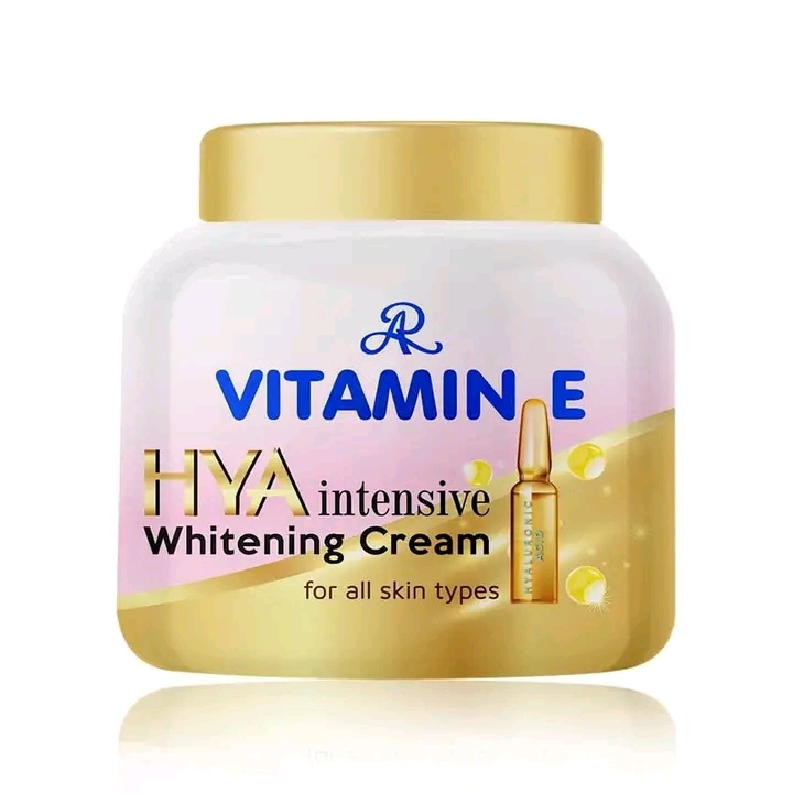 AR Vitamin E HYA intensive Whitening cream ❤️