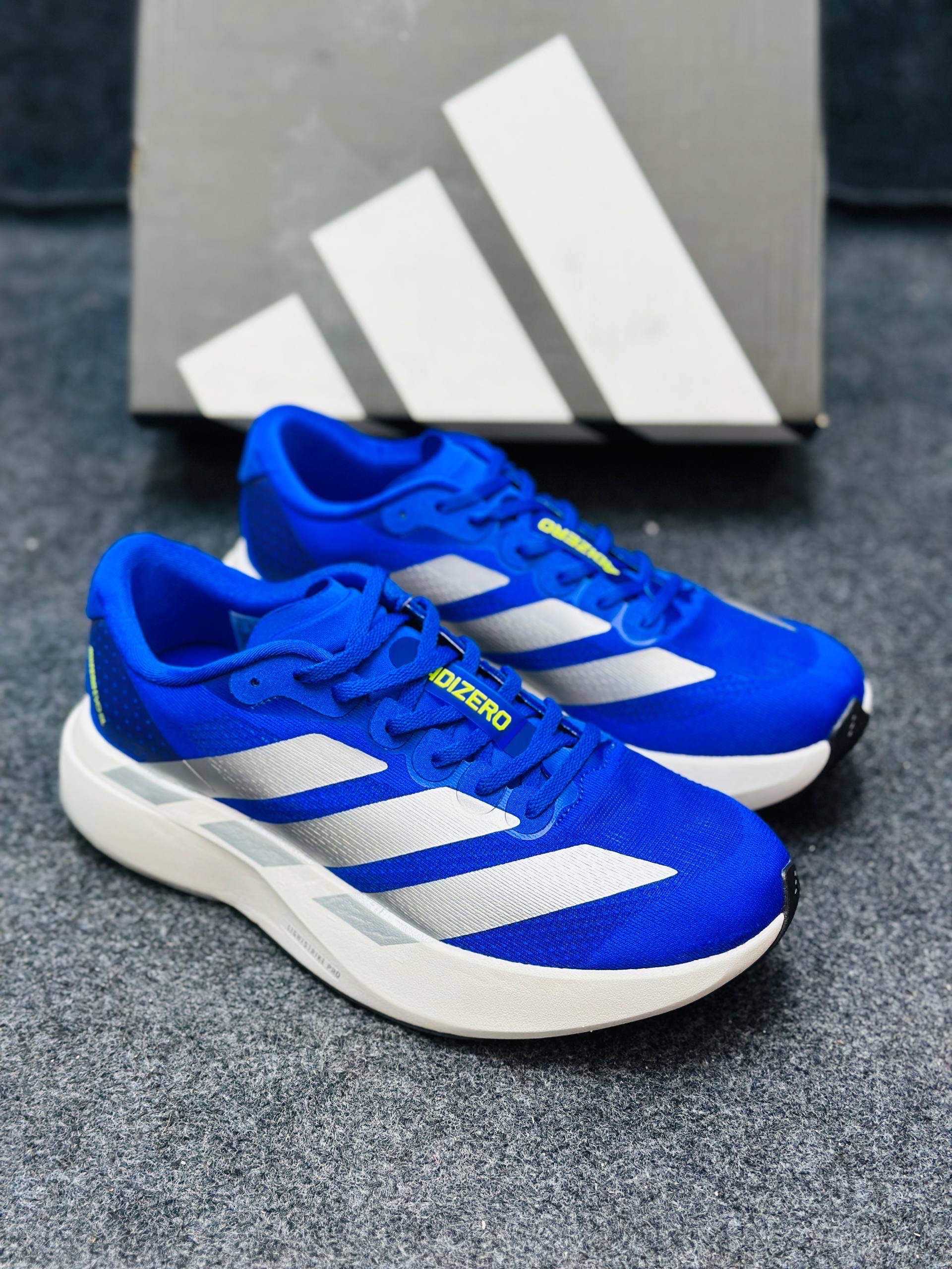 Adidas Adizero EVO SL: "royal blue & silver"