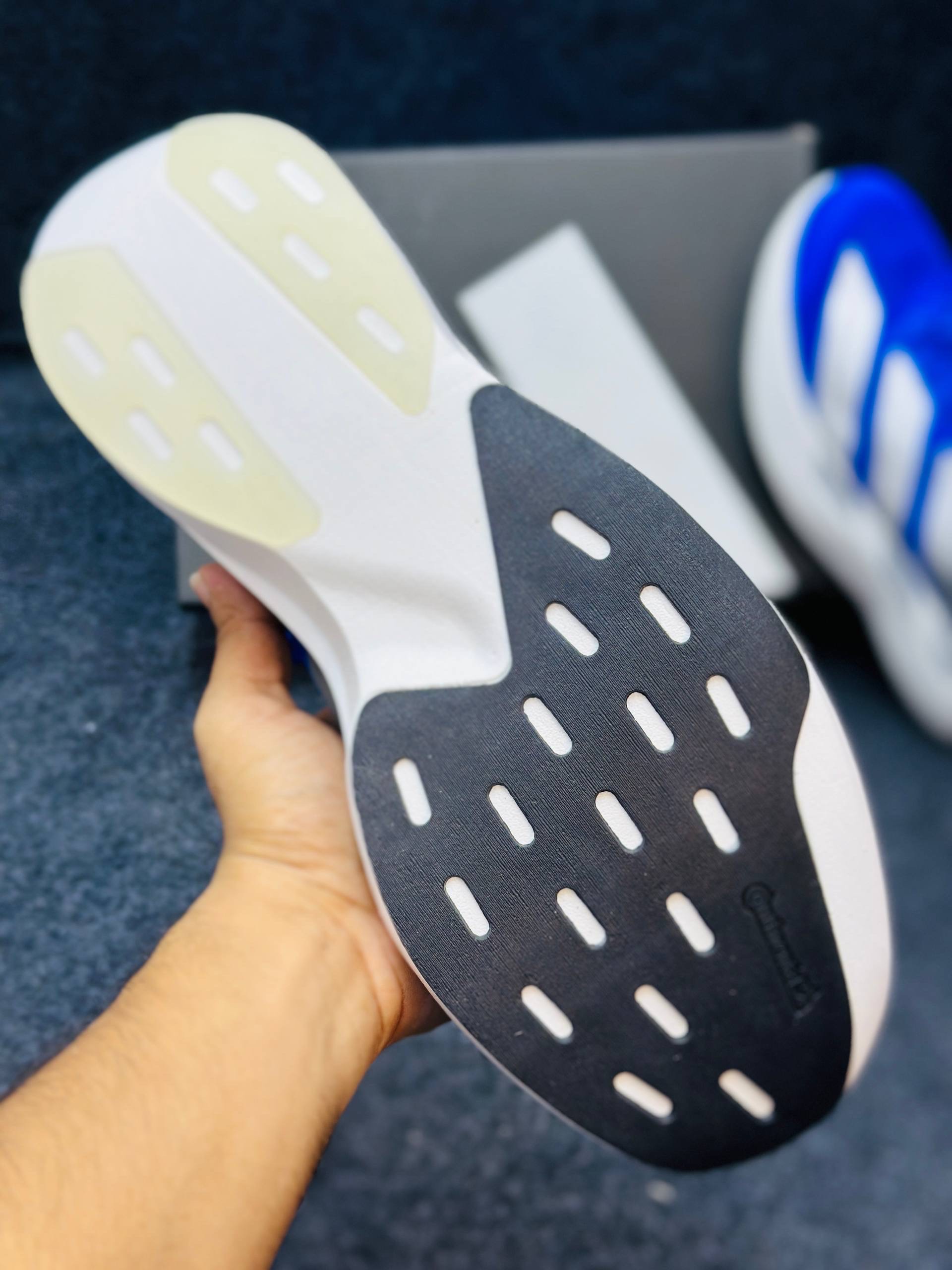 Adidas Adizero EVO SL: "royal blue & silver" thumbnail 5