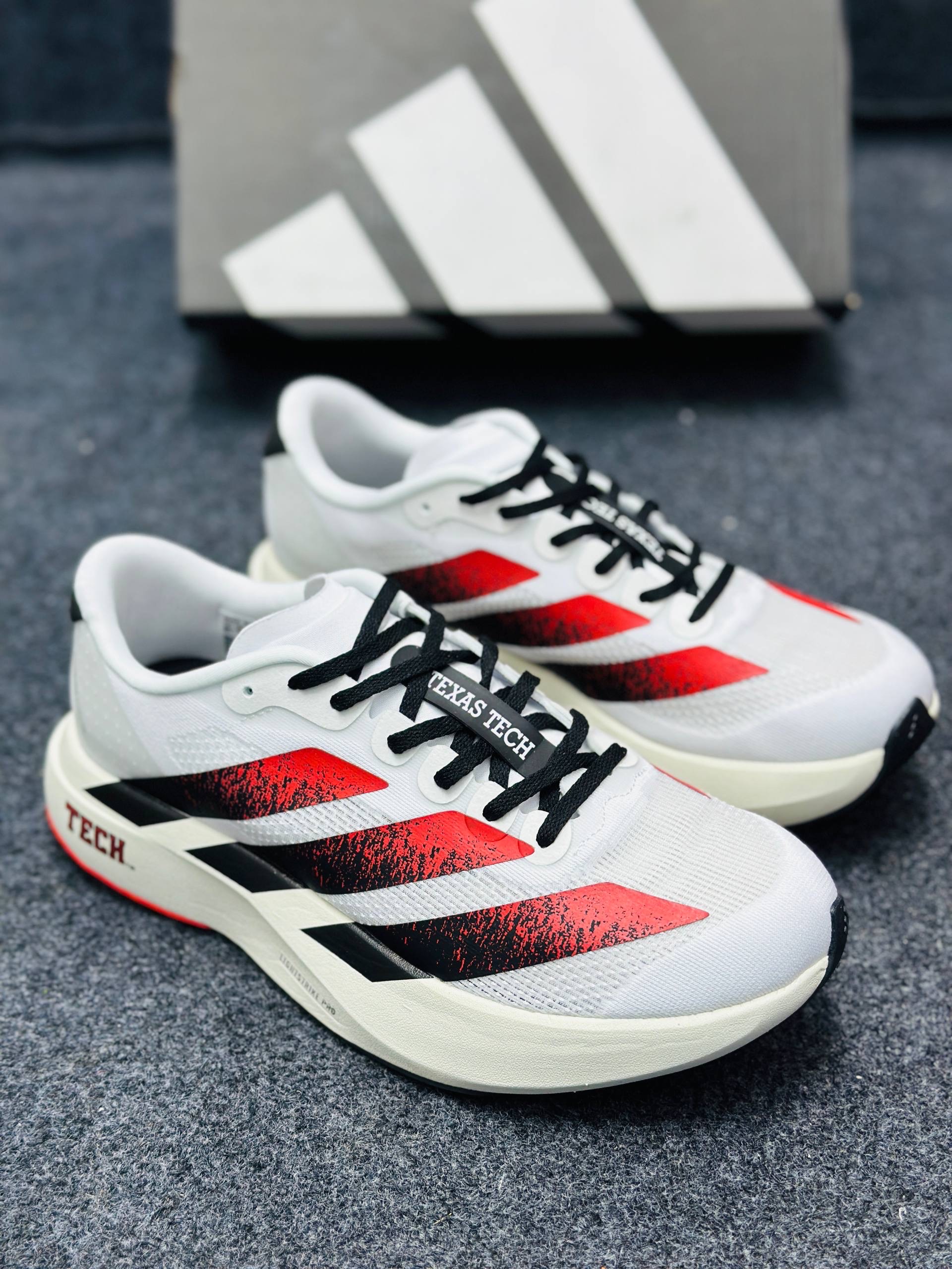 Adidas Adizero Evo SL: "Cloud White / Core Black / Team Power Red"
