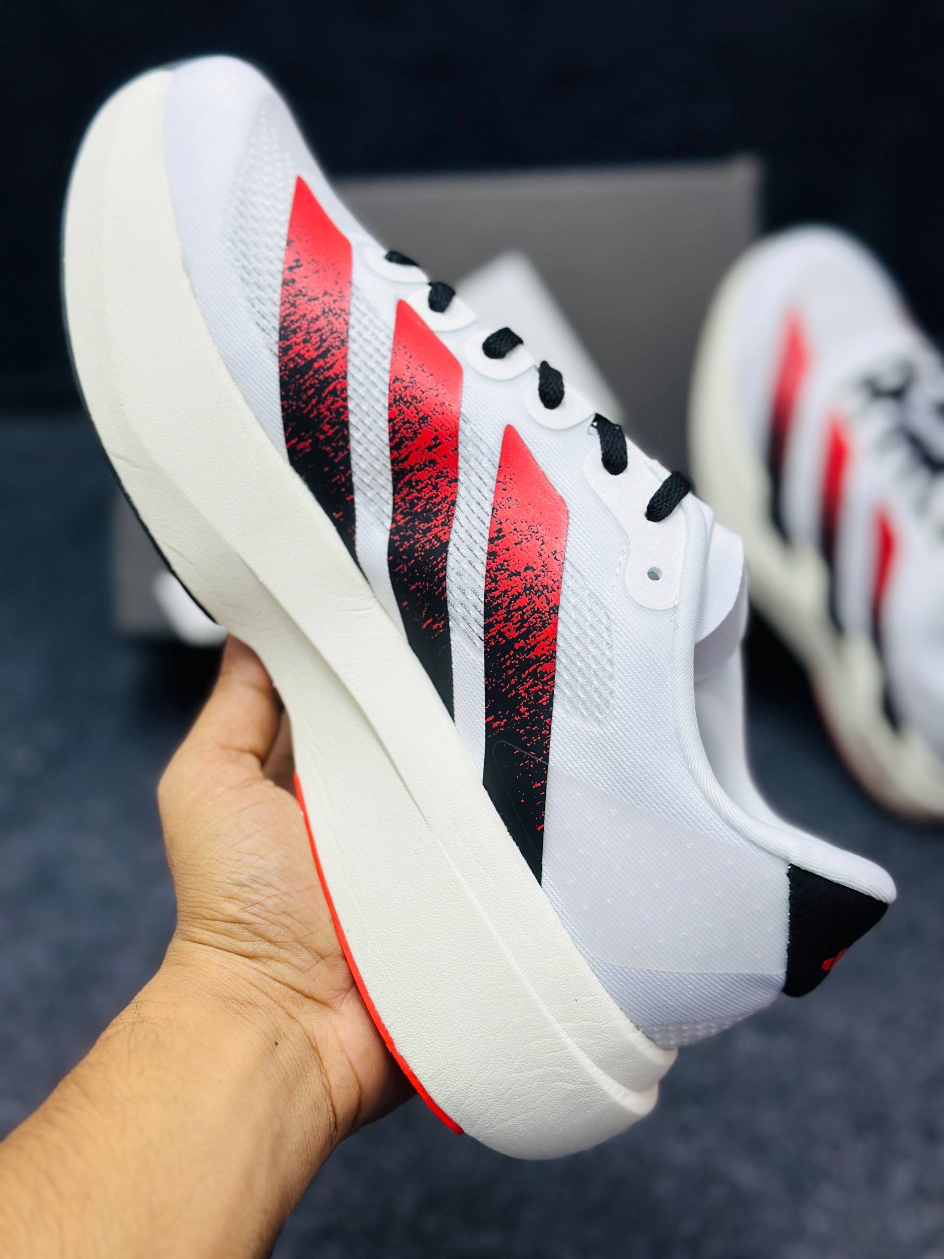 Adidas Adizero Evo SL: "Cloud White / Core Black / Team Power Red" thumbnail 3