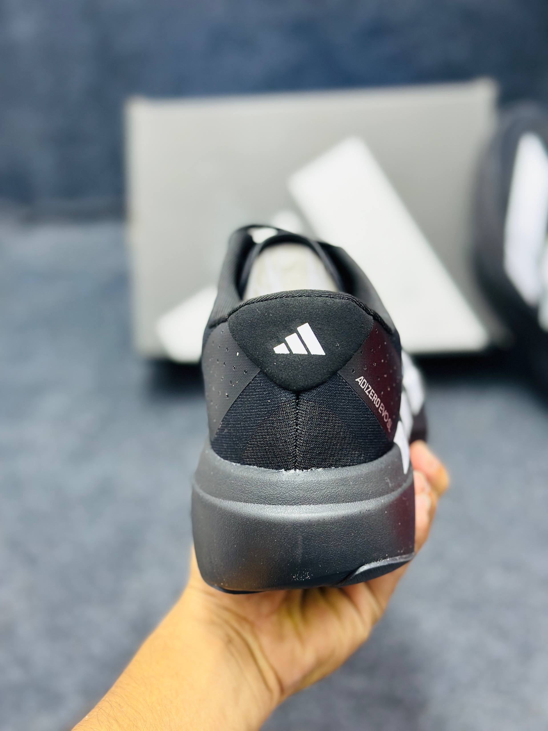 Adidas Adizero Evo SL: "black & white" thumbnail 4