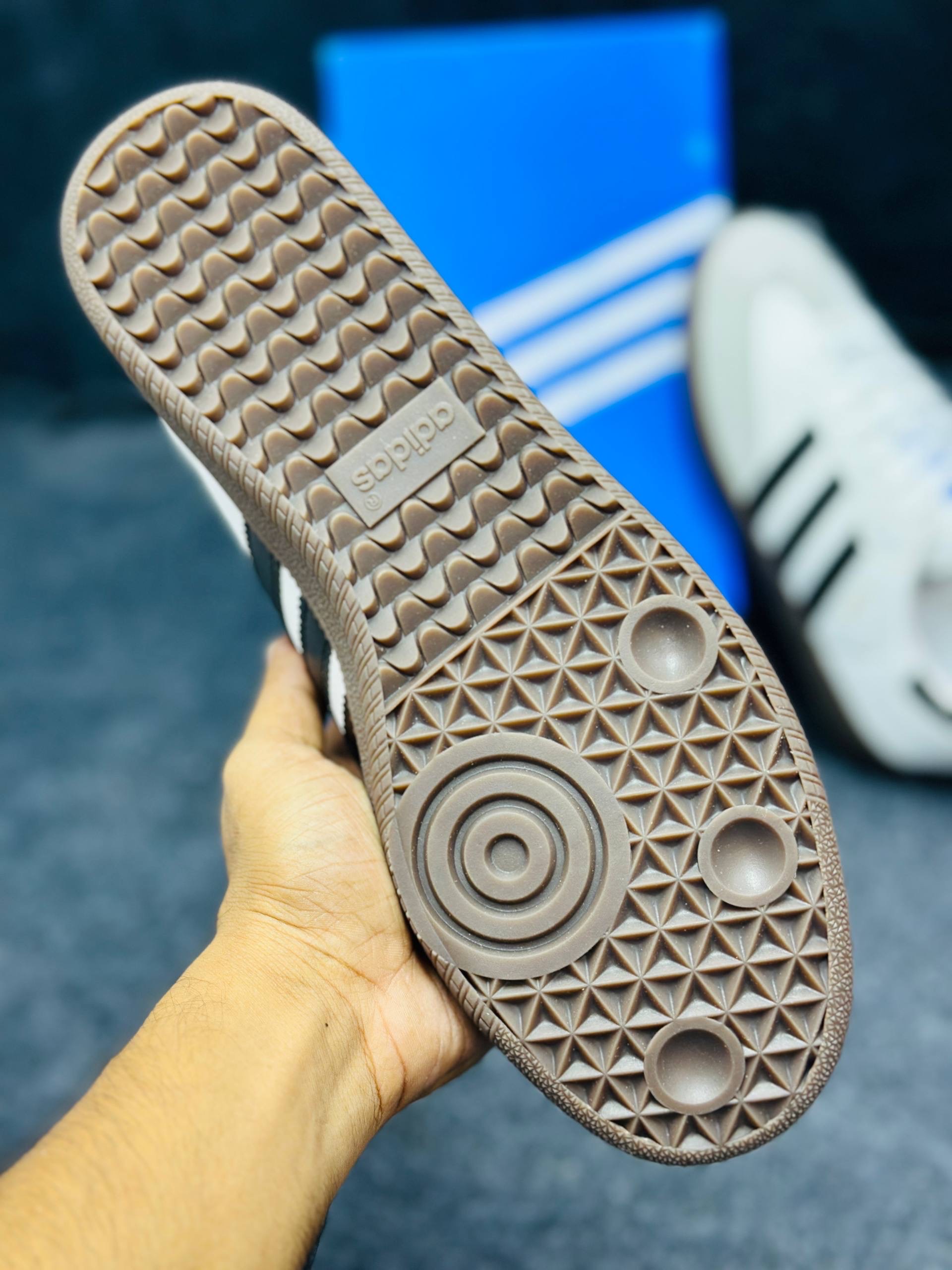 Adidas Samba OG: "Cloud White & Core Black" (1:1) thumbnail 5