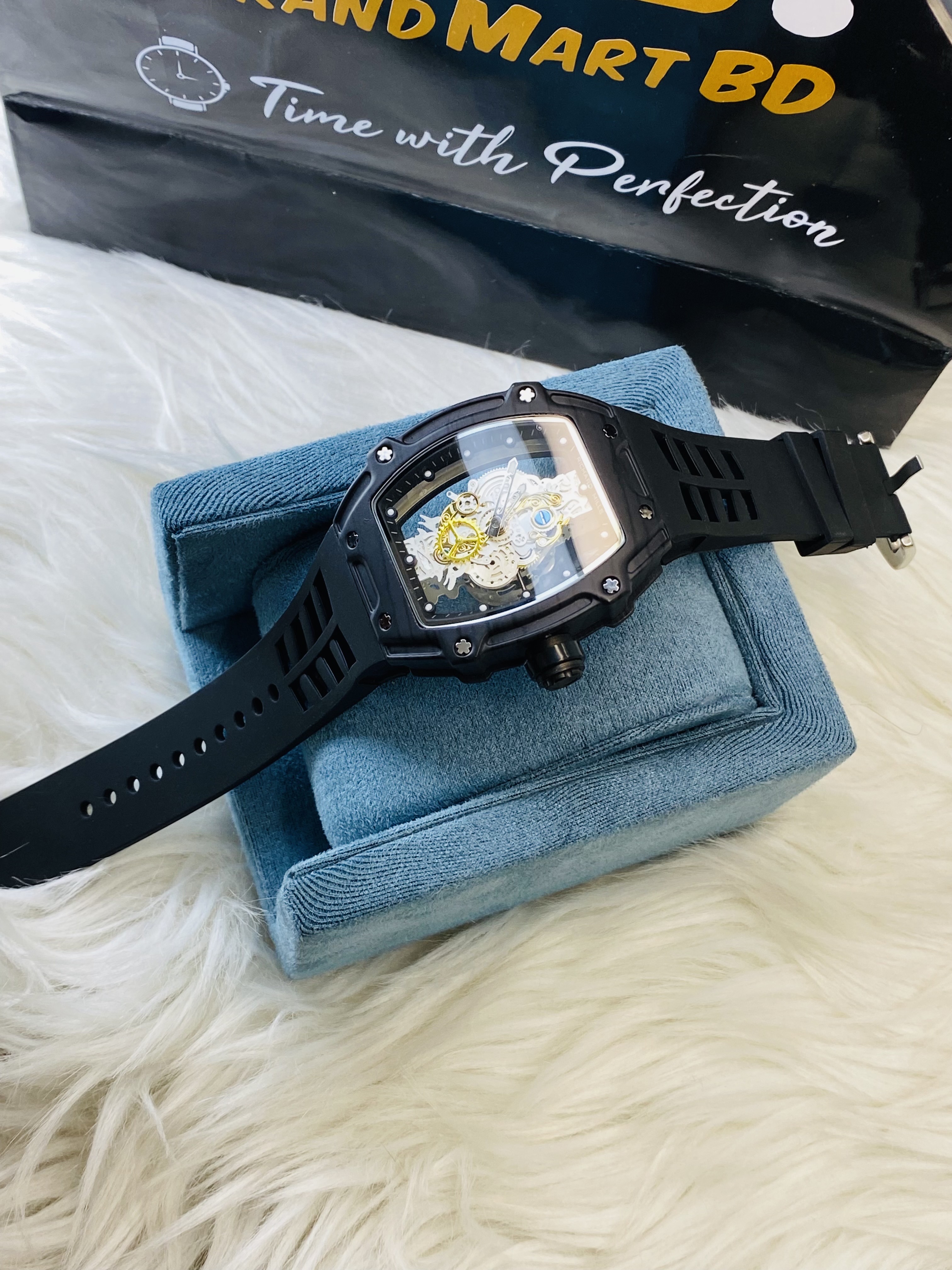 RM 60 second Black strap