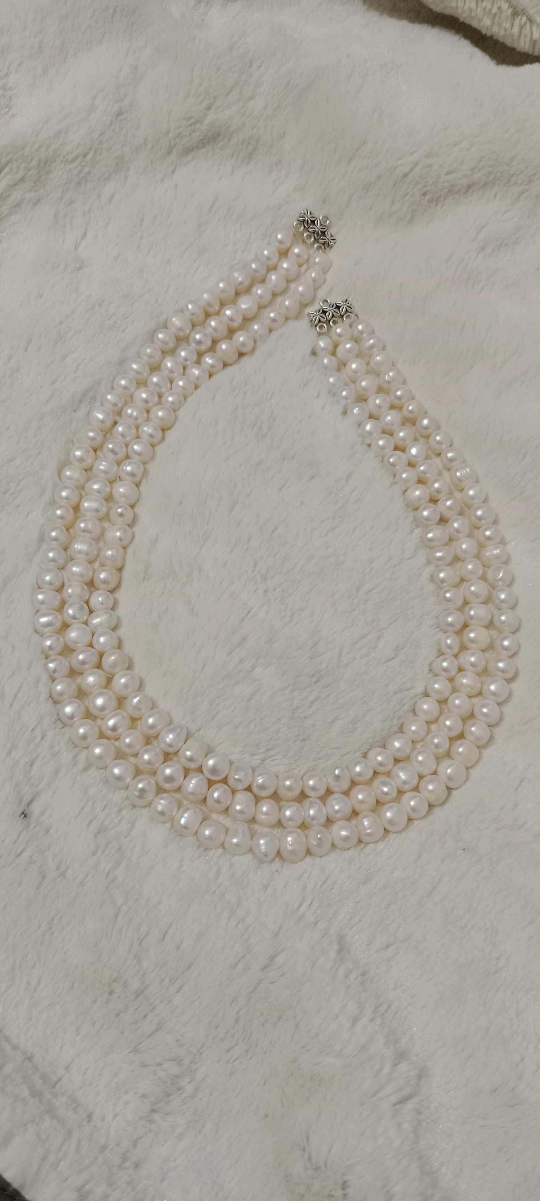 White Pearl 3 Layer Necklace_img_3