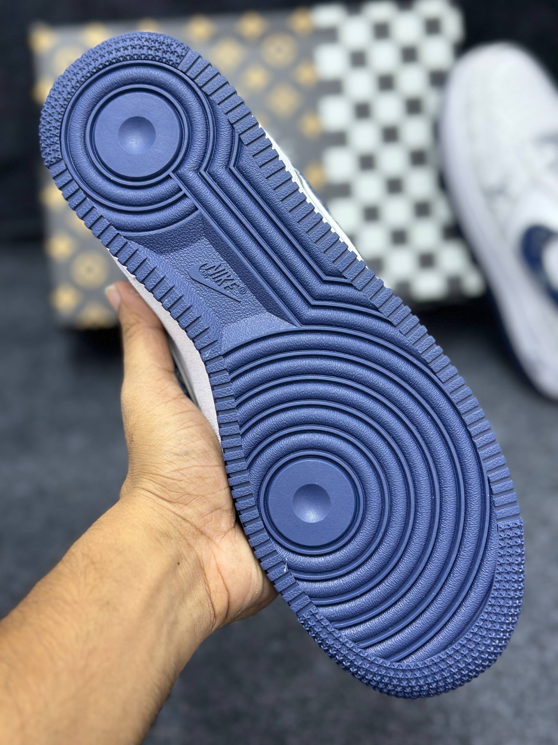 Louis Vuitton x Nike Air Force 1 Low: "white & navy blue" (1:1) thumbnail 5