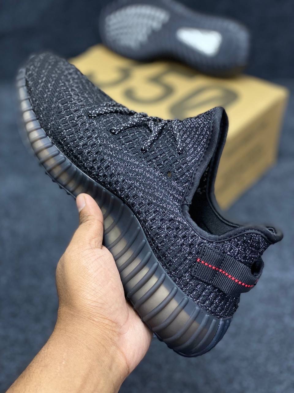 Adidas Yeezy Boost 350 V2: "Core Black" thumbnail 3