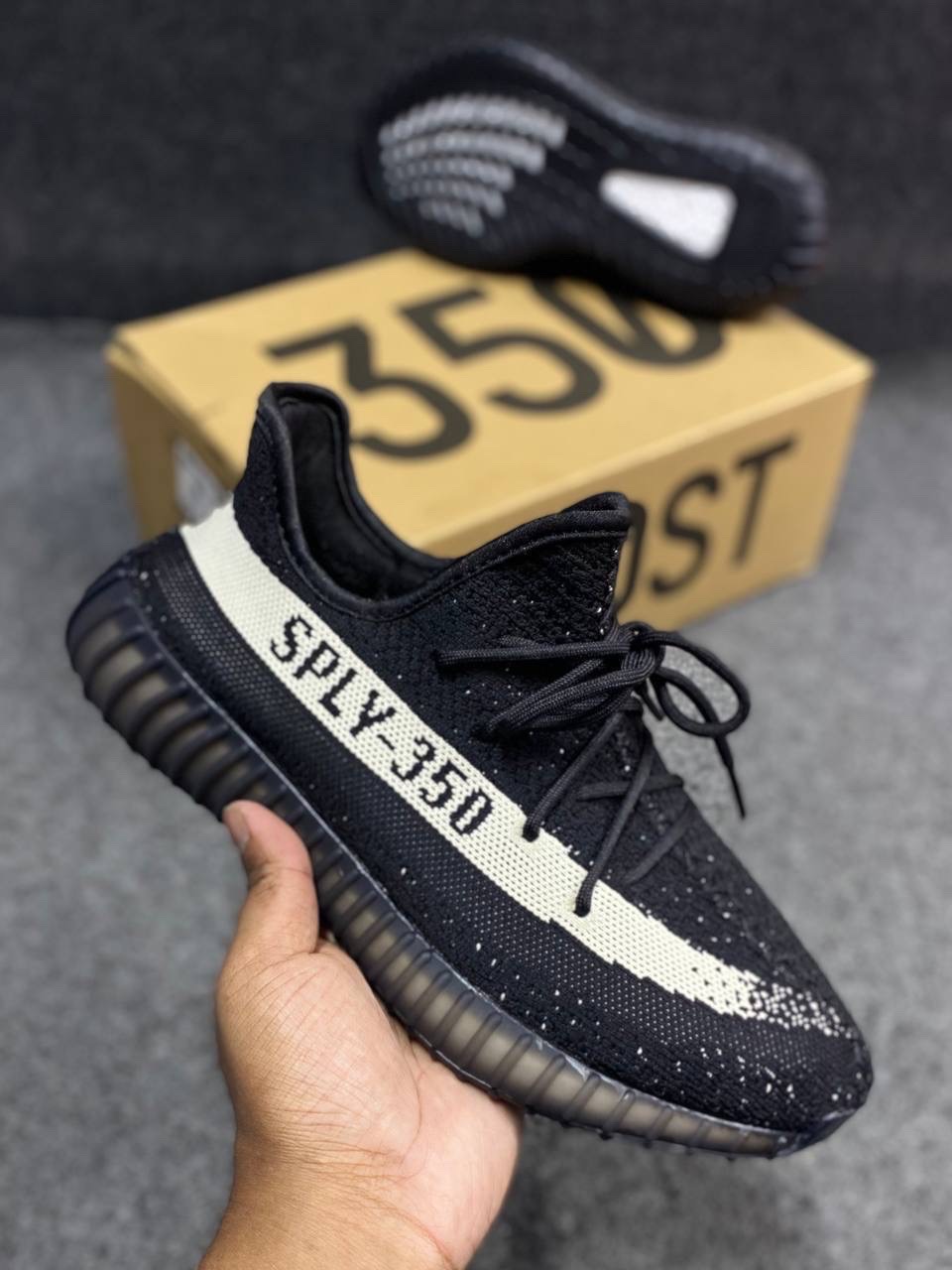 Adidas Yeezy Boost 350 V2: "Core Black White" thumbnail 2