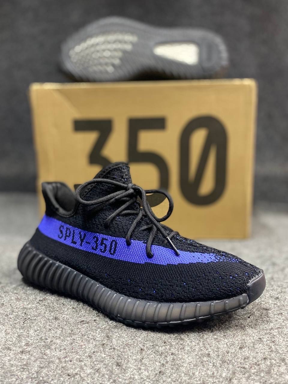 Adidas Yeezy Boost 350 V2: "Dazzling Blue"