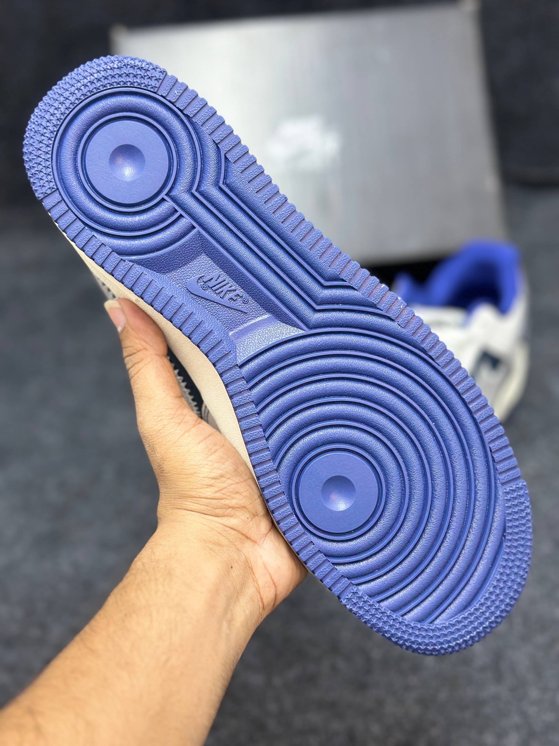 Dior x Nike Air Force 1 : "white and blue" (1:1) thumbnail 5