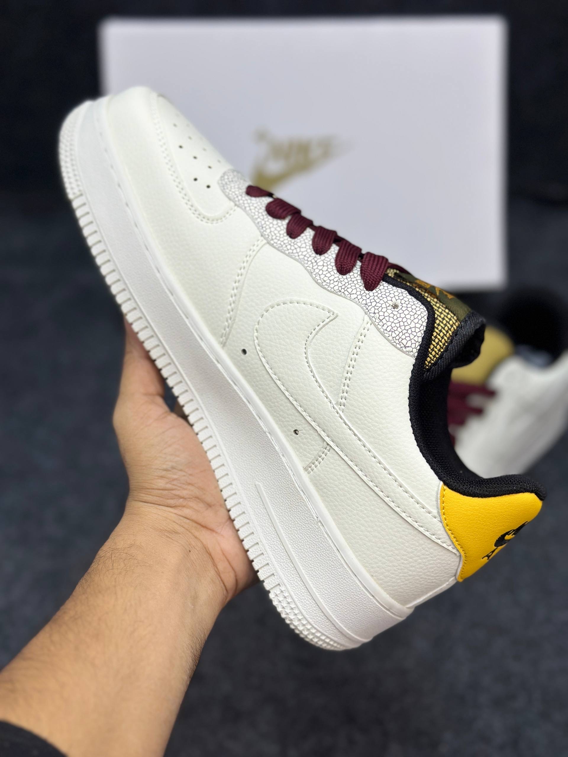 Nike Air Force 1 Low: "White&Gold Tone Details" (1:1) thumbnail 3
