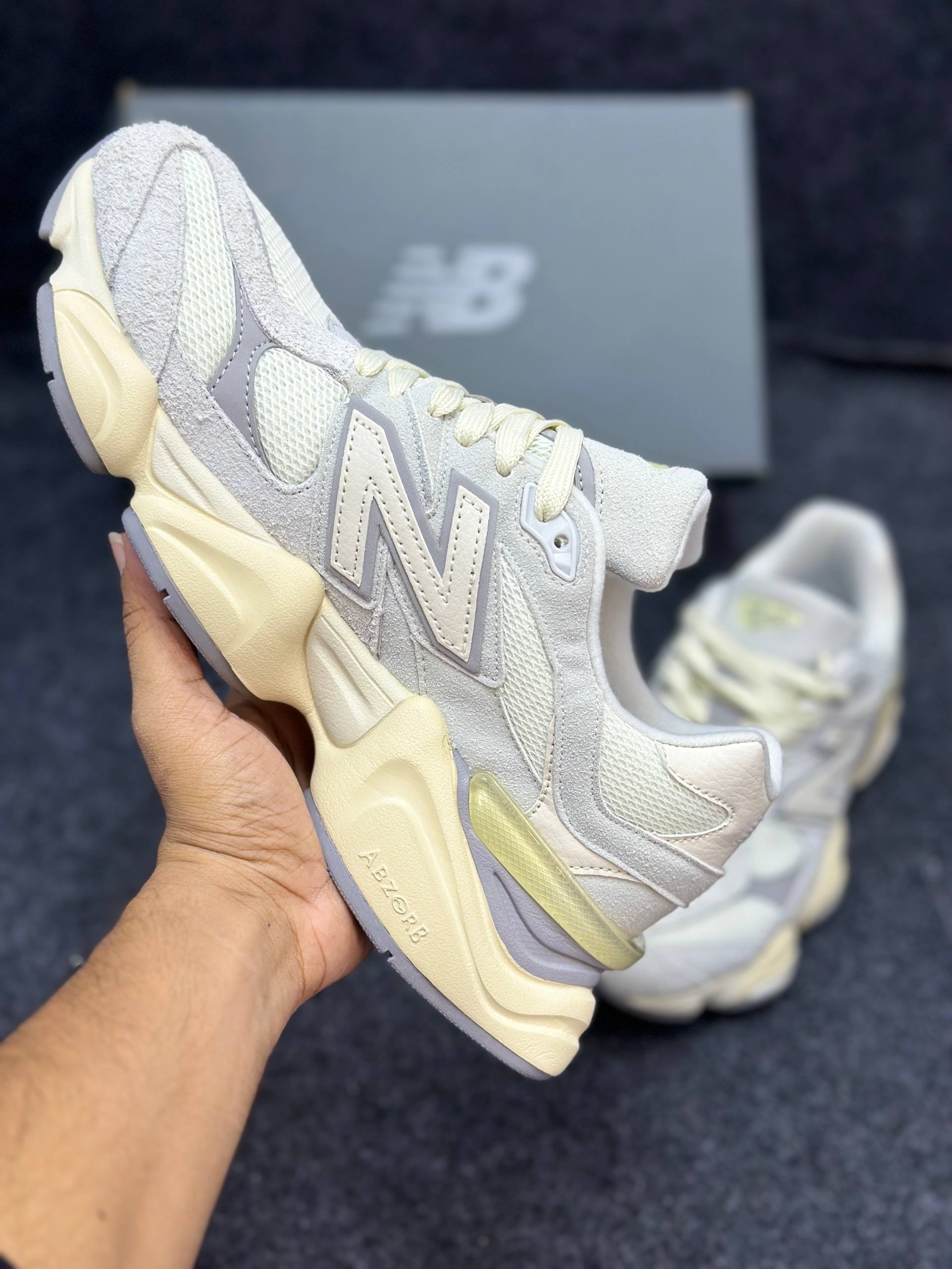 New Balance 9060: "White/Grey" thumbnail 3