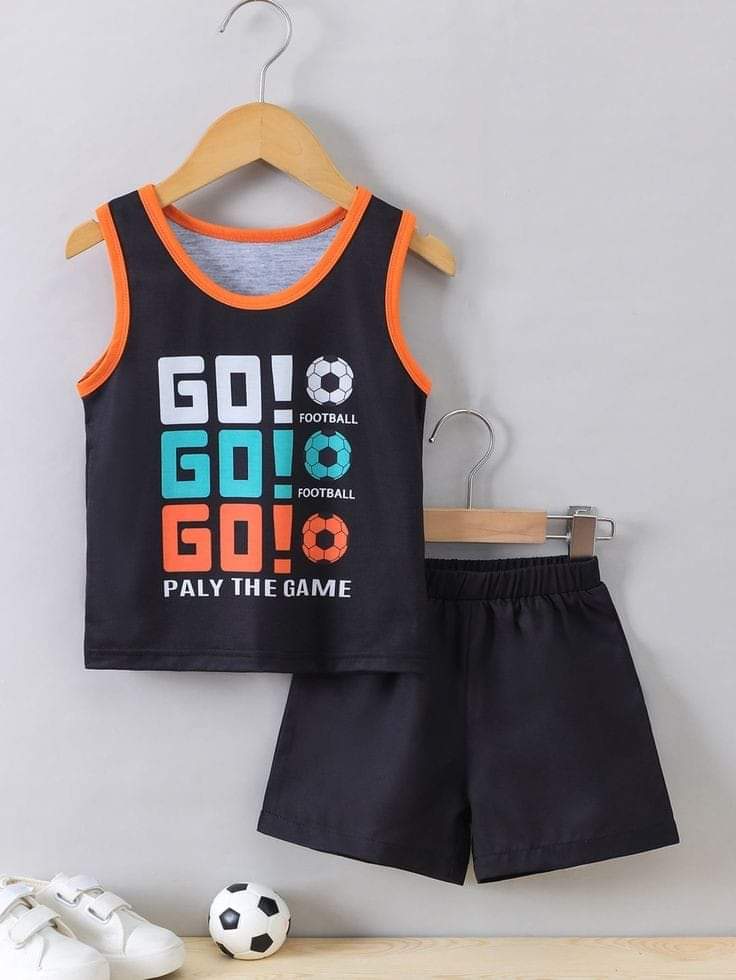 Sleeveless Maggi T-shirt and pant (black)