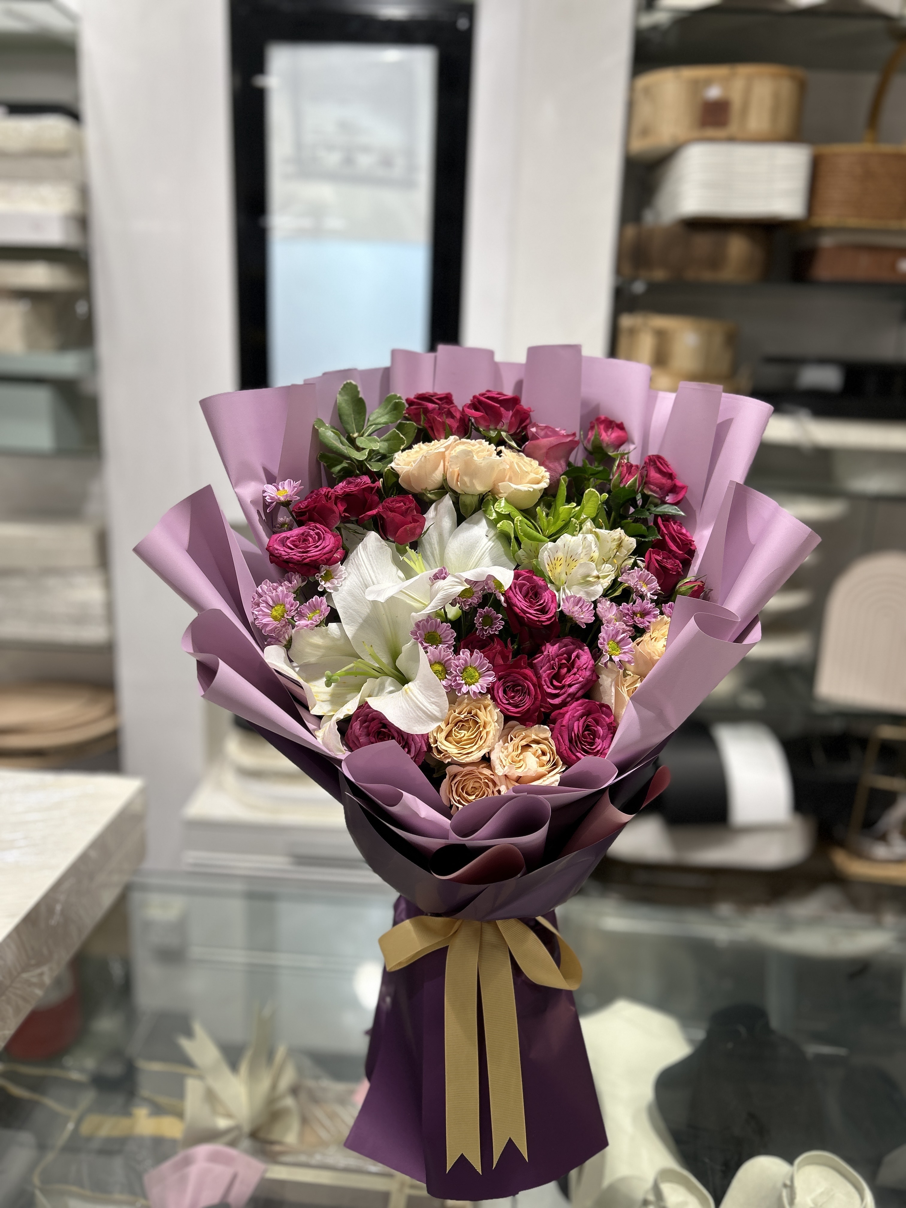 MIX FLOWERS STUNNING BOUQUET