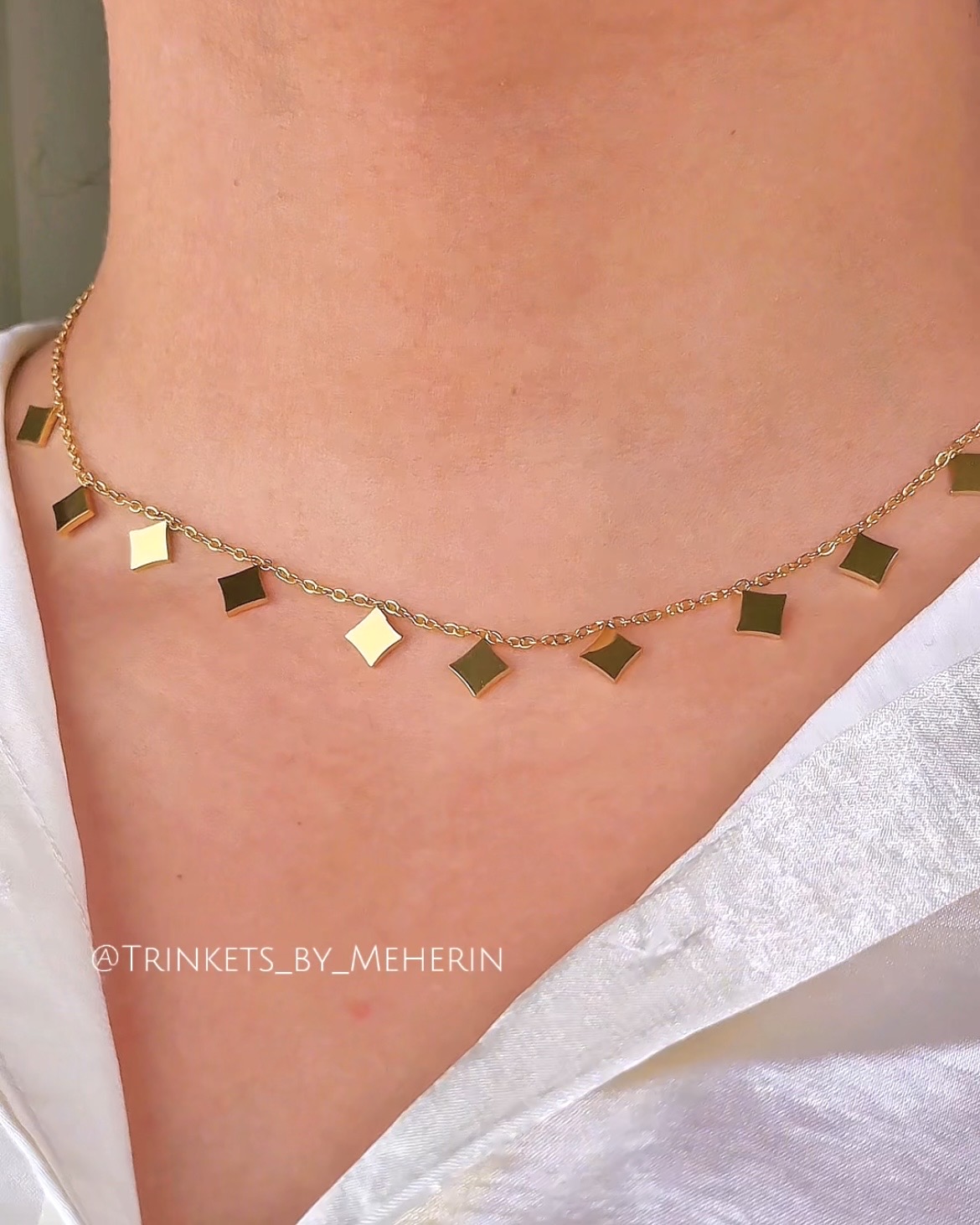 Square tassle neckpiece_img_0