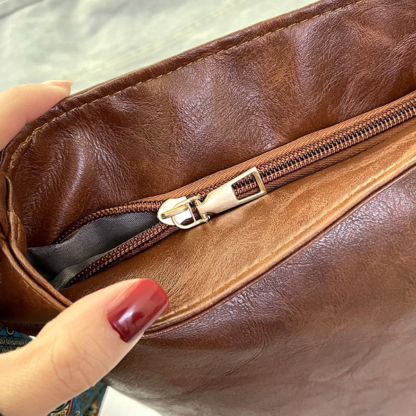 Single Shoulder Cross-Body Tote Bag (Brown) image 4