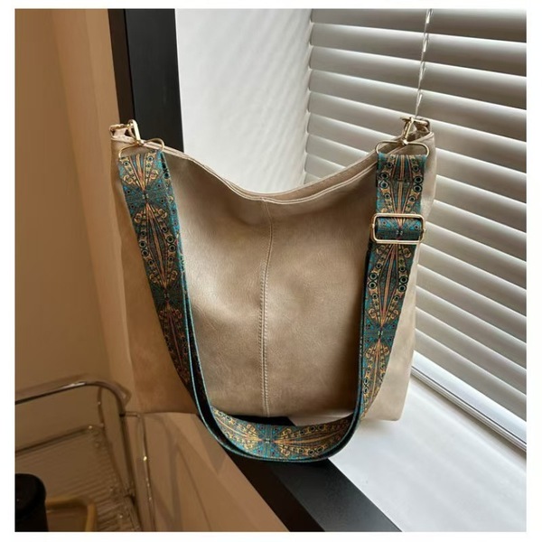 Single Shoulder Cross-Body Tote Bag (Off-white) image 3