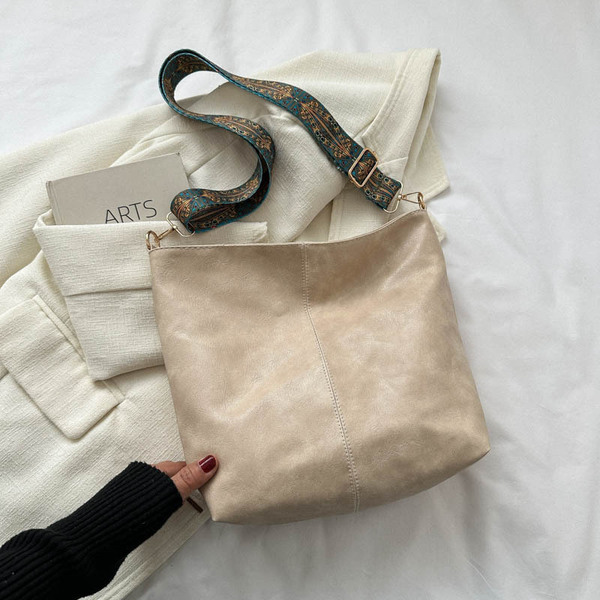 Single Shoulder Cross-Body Tote Bag (Off-white) image 4