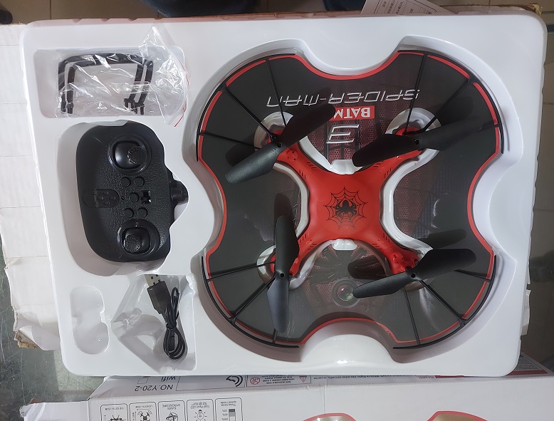 Spider-Man Style RC Drone – LED QuadCopter – 2.4GHz Remote Control