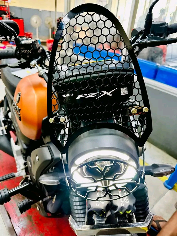 Premium Black Metal Visor For Yamaha FZ-X_img_0