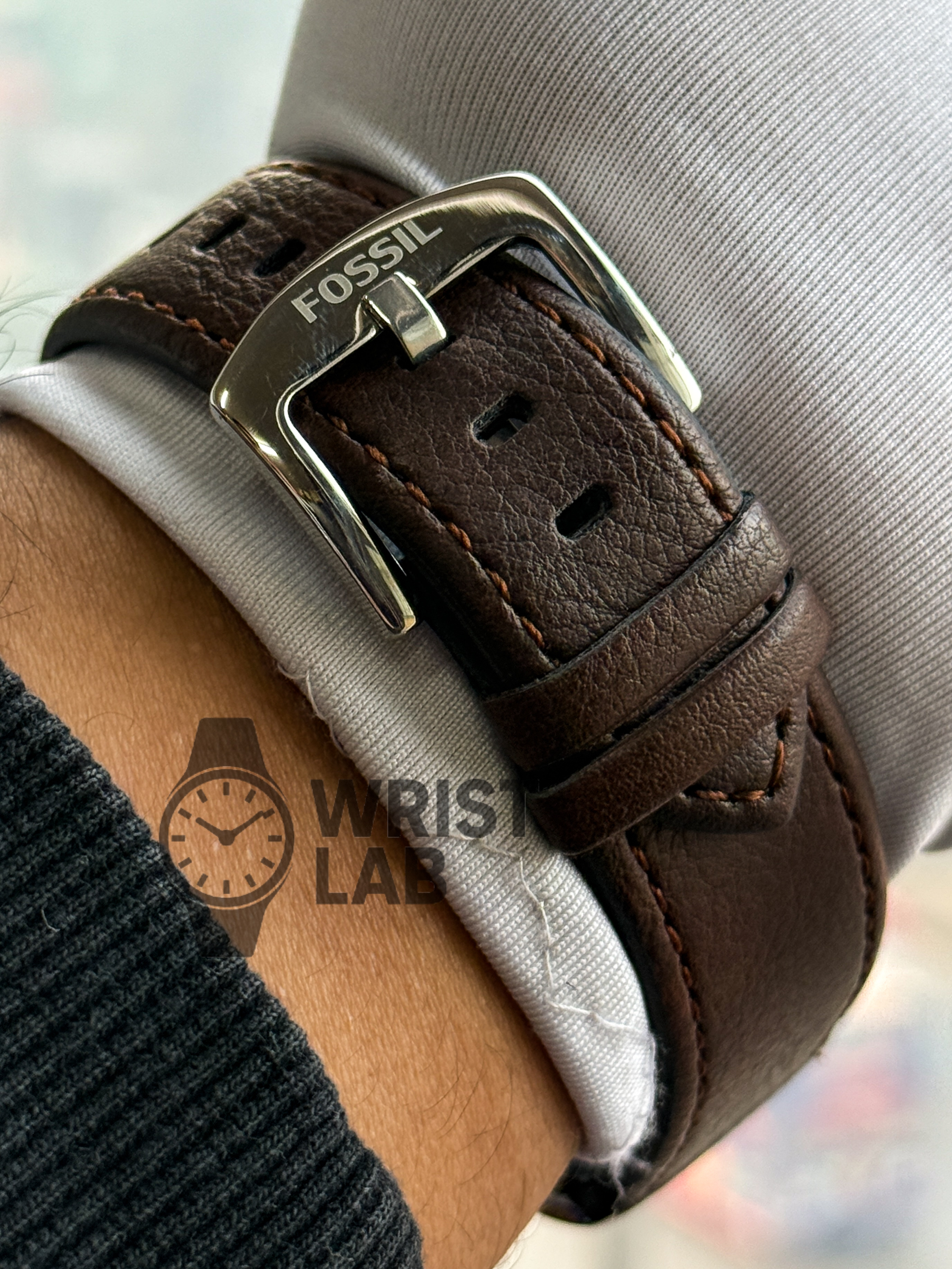 FOSSIL FAKE CHRONOGRAPH SILVER CASE BLACK DIAL BROWN LEATHER_img_2