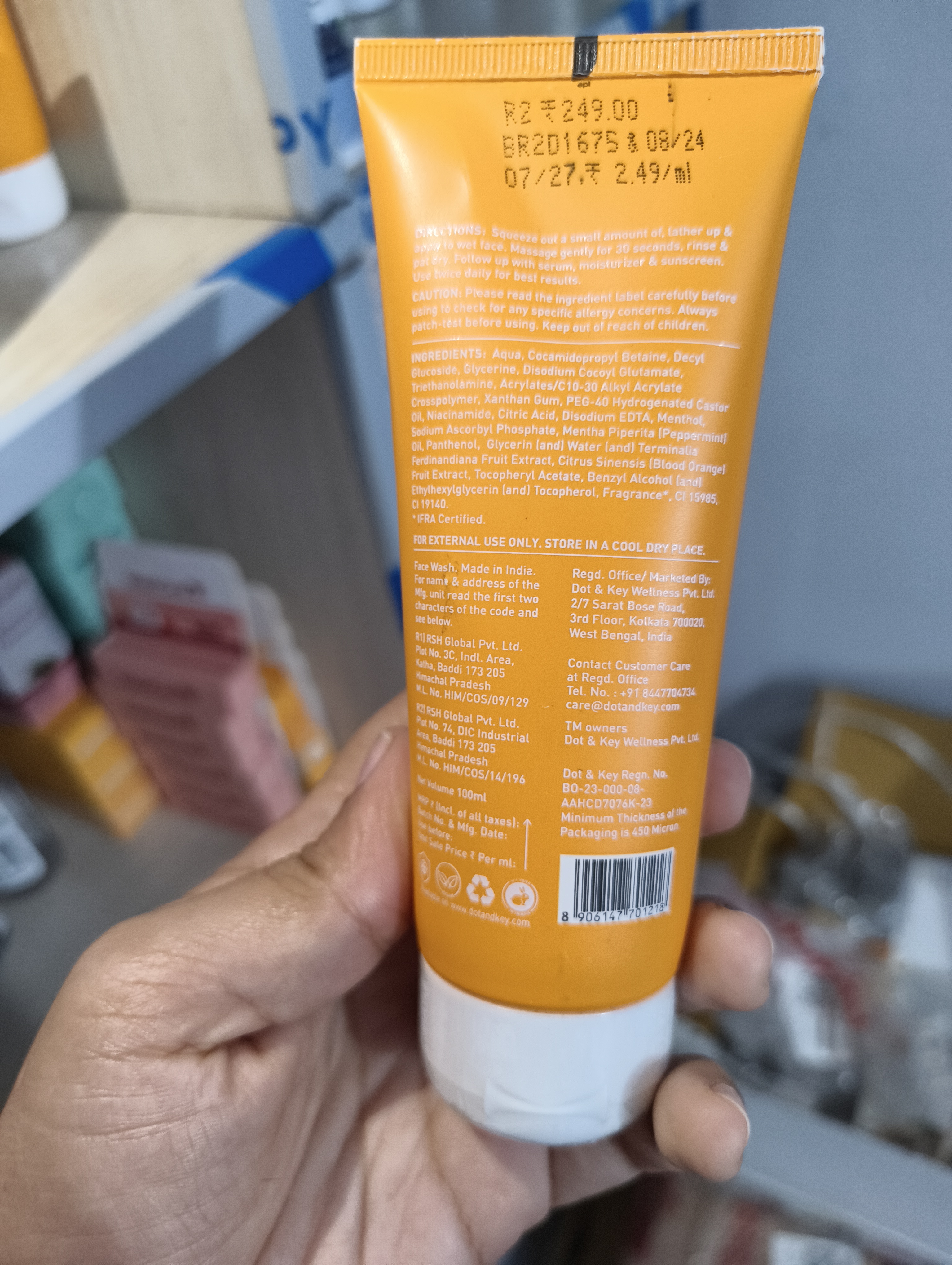Dot & Key Vitamin C + E Super Bright Gel Face Wash 100ml_img_2