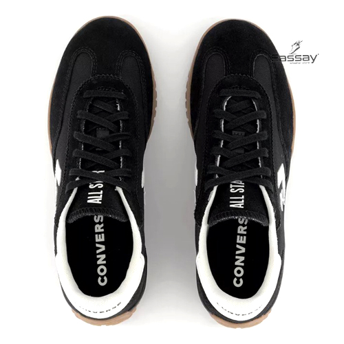 Converse Run Star Trainer in the popular "Black, Egret & Gum" colorway_img_5