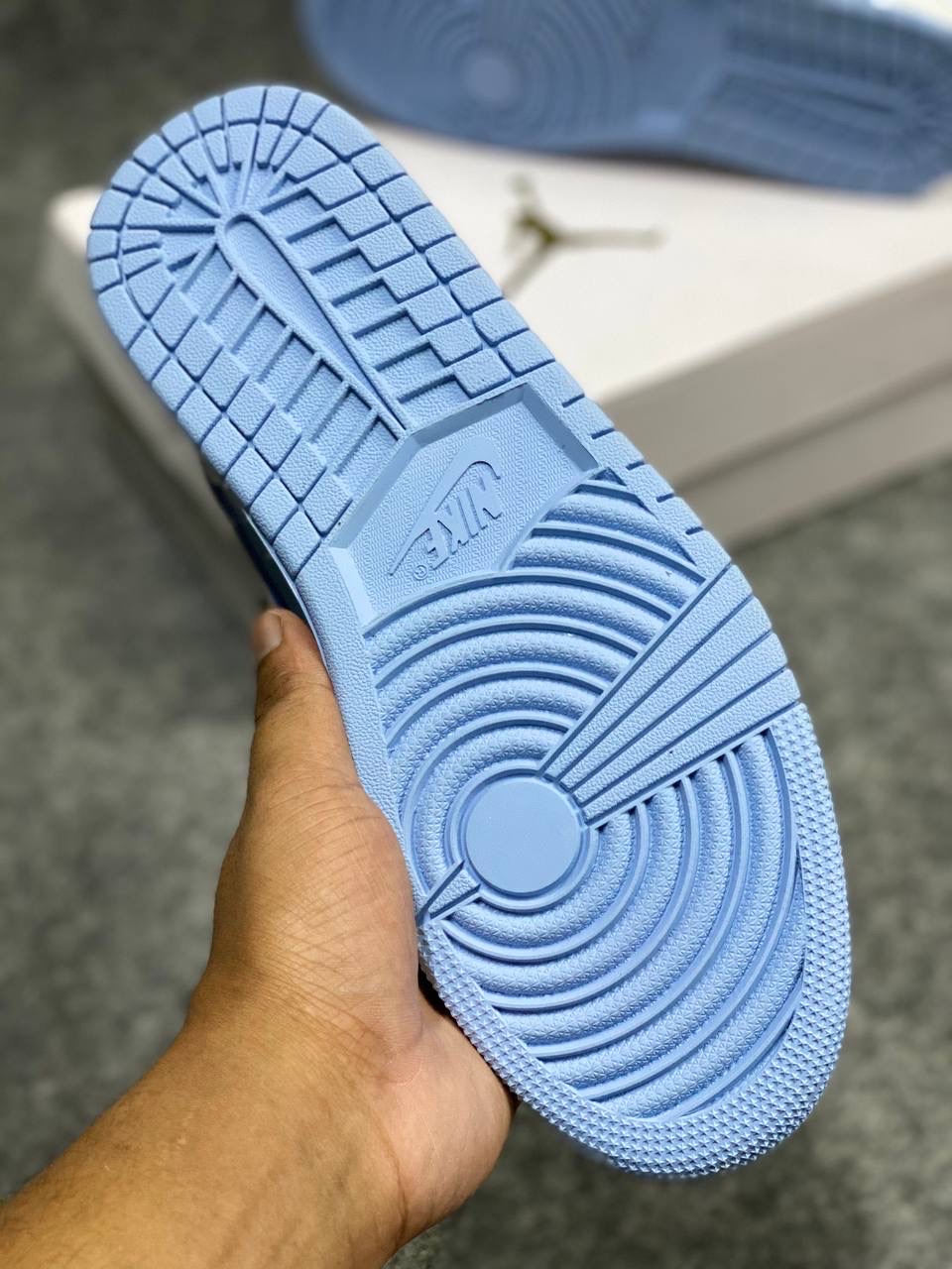 Air Jordan 1 Low: "white and light blue" "large wings attached" (1:1) thumbnail 5