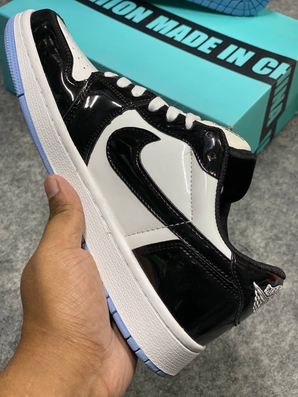Nike X Travis Scott- Air Jordan 1 Low: "Fragment Design" (1:1) thumbnail 3