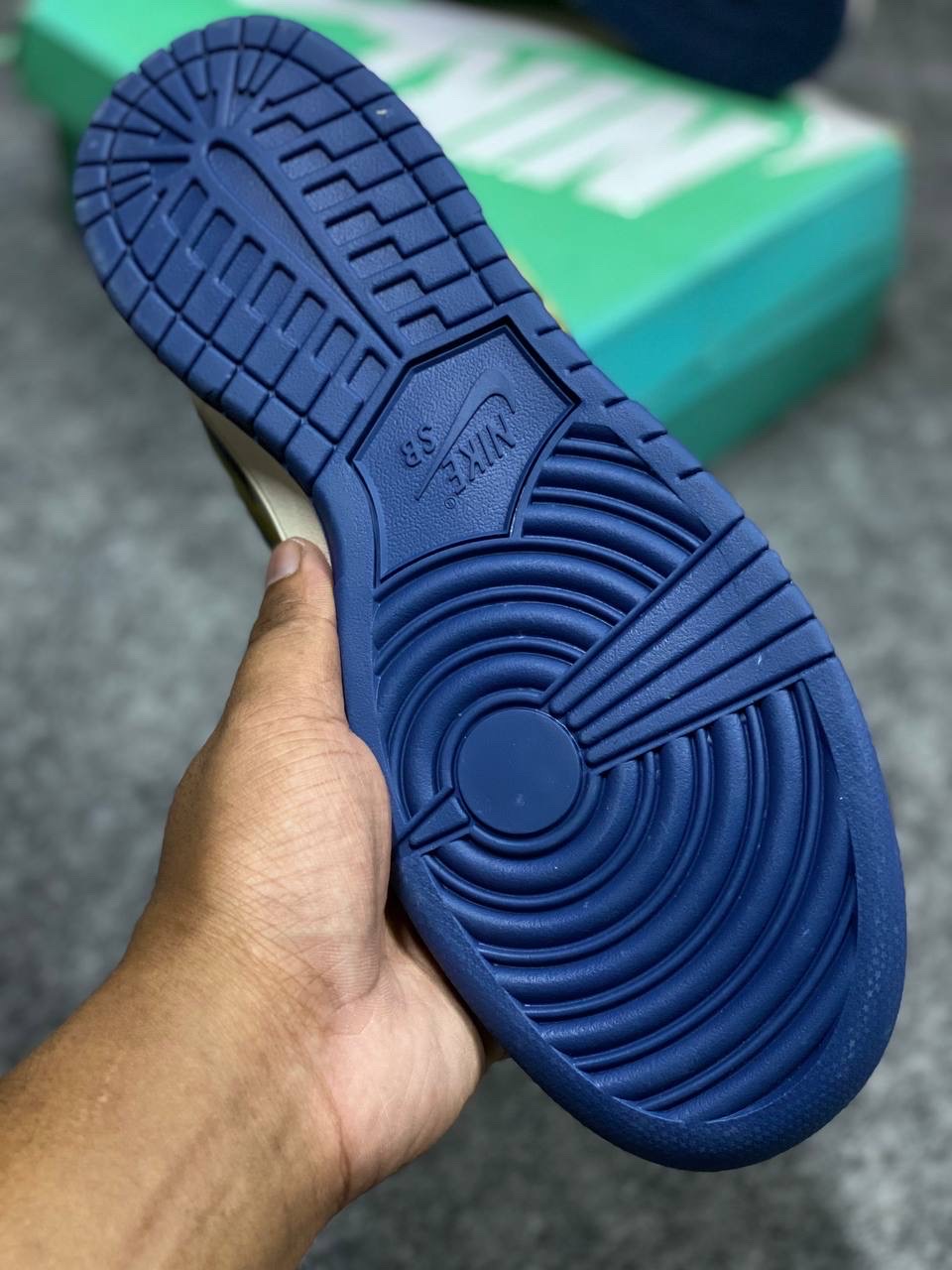 Nike SB Dunk Low "Rothmans" (1:1) thumbnail 4