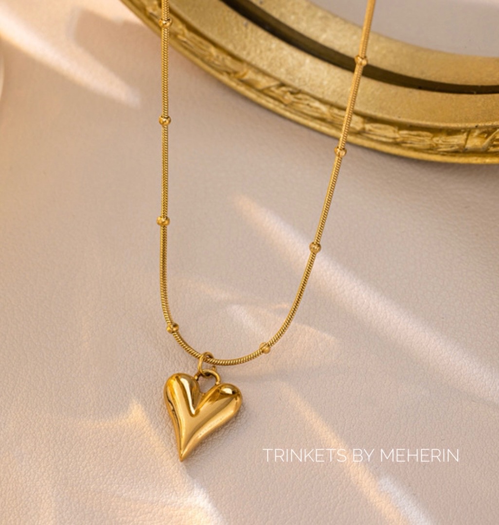 Pointed love pendant