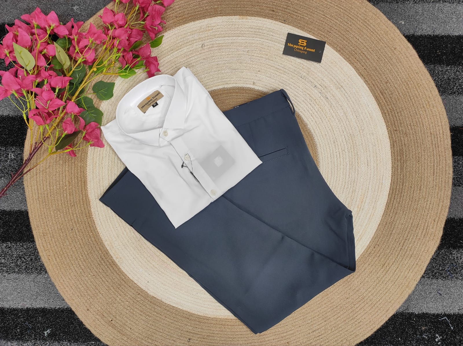 Formal Nevy pant with white shirt
