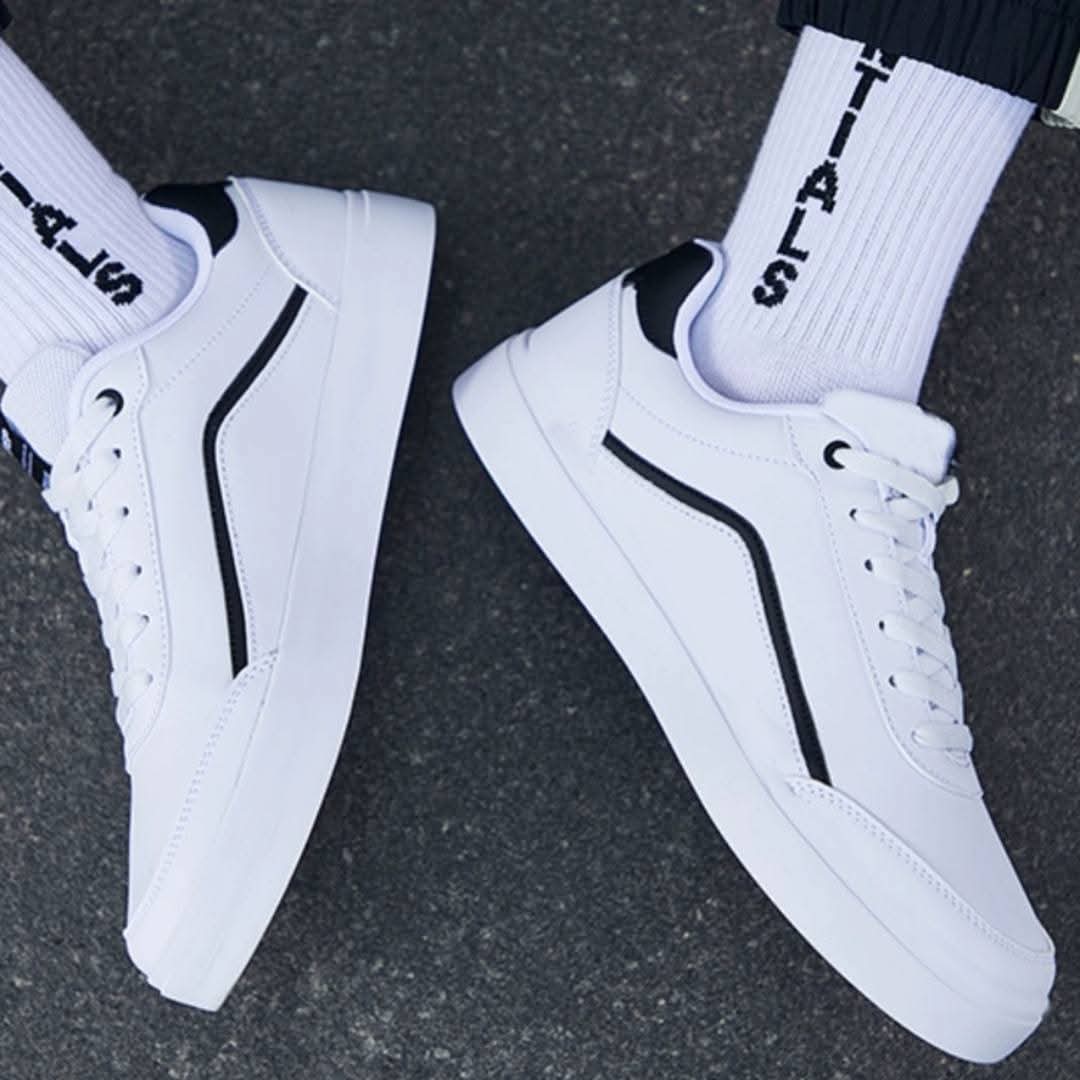Premium Quality Sneakers(ADS-48)_img_1