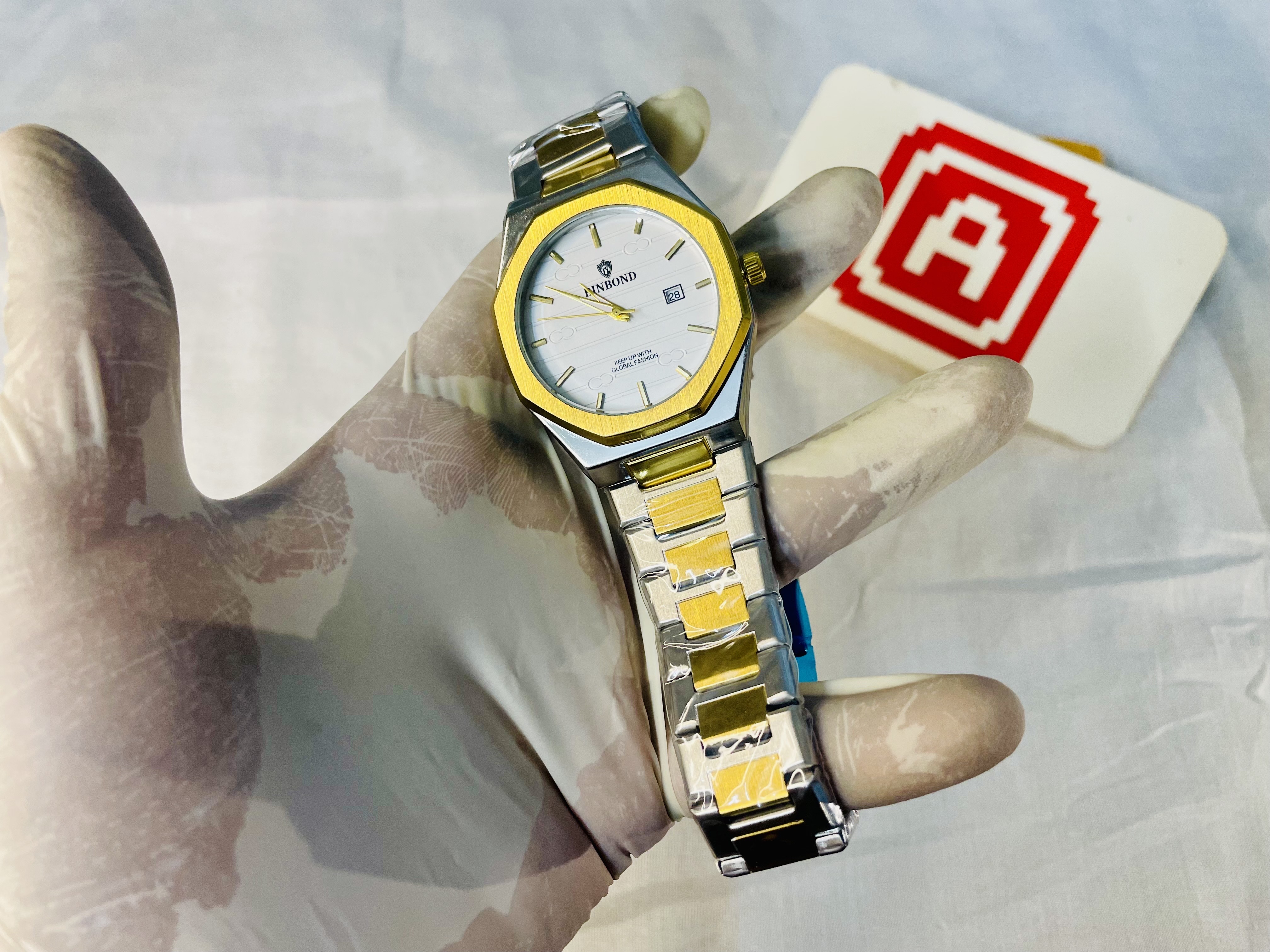 Golden Gold Watch thumbnail 2