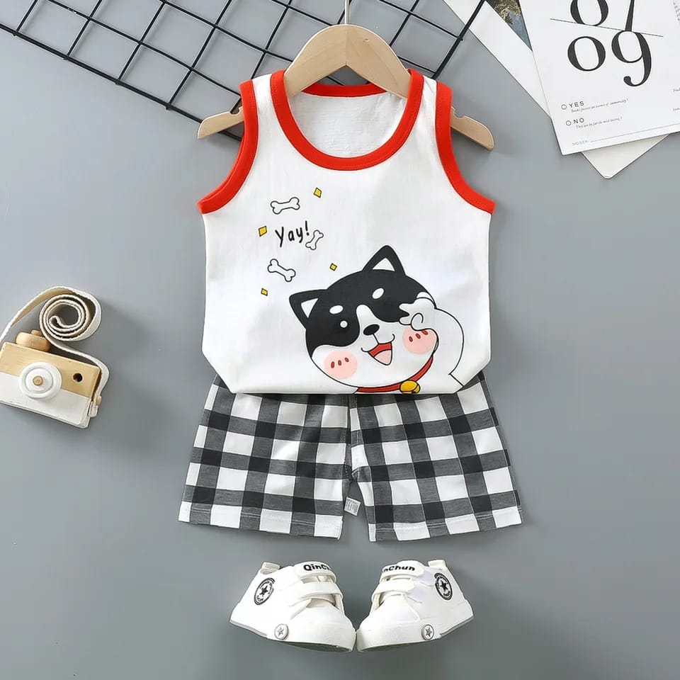 Sleeveless Maggi T-shirt and pant (Black and White)
