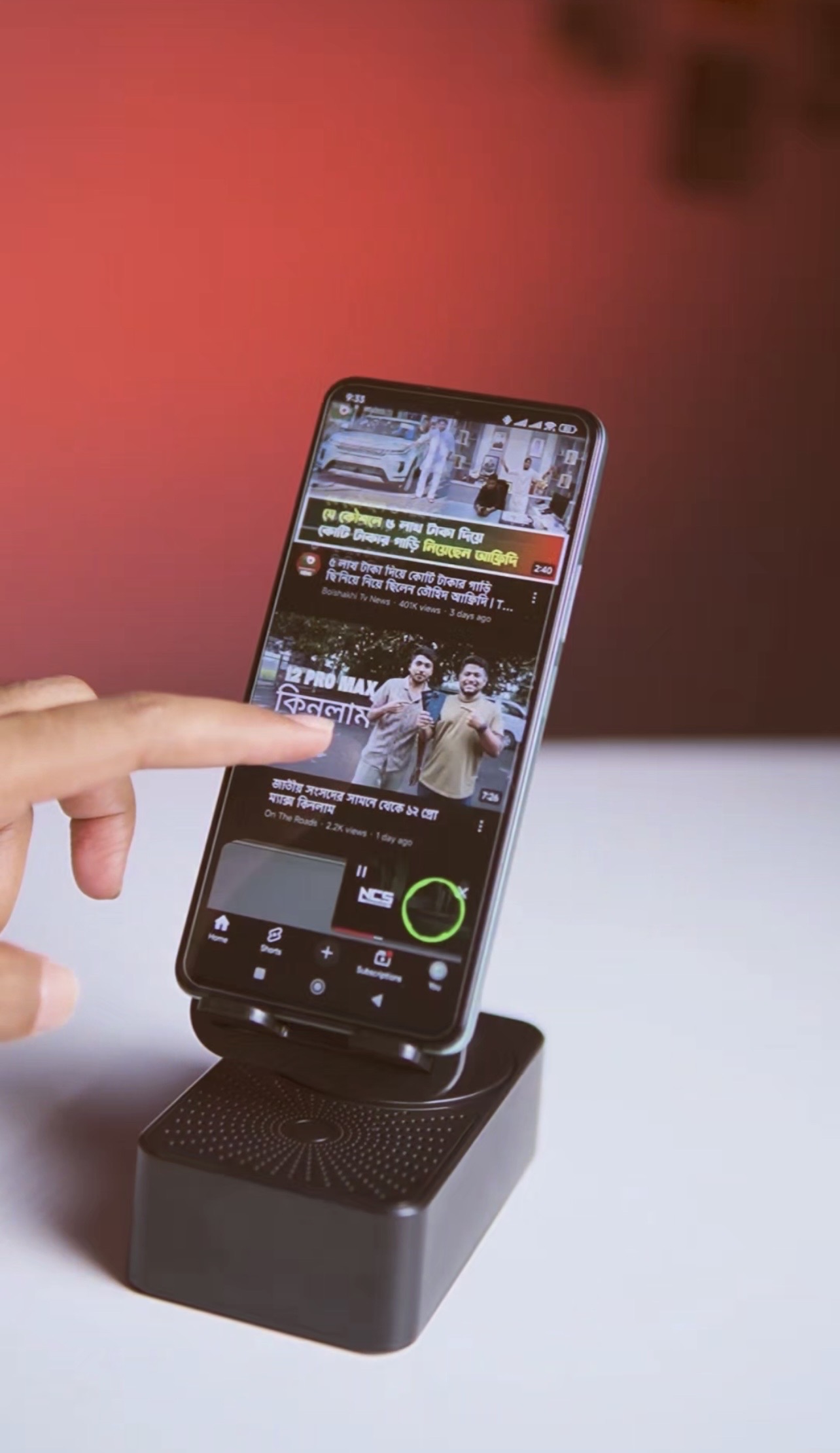 3 in 1 Bluetooth Speaker Phone Stand with Power Bank