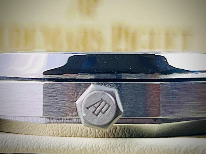Royal Oak Flying Tourbillon Steel Red Dial (Master Grade) thumbnail 3