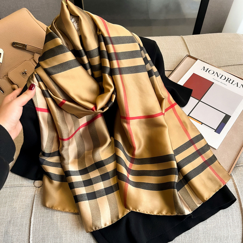 Burber*y print silk scarf 🧣