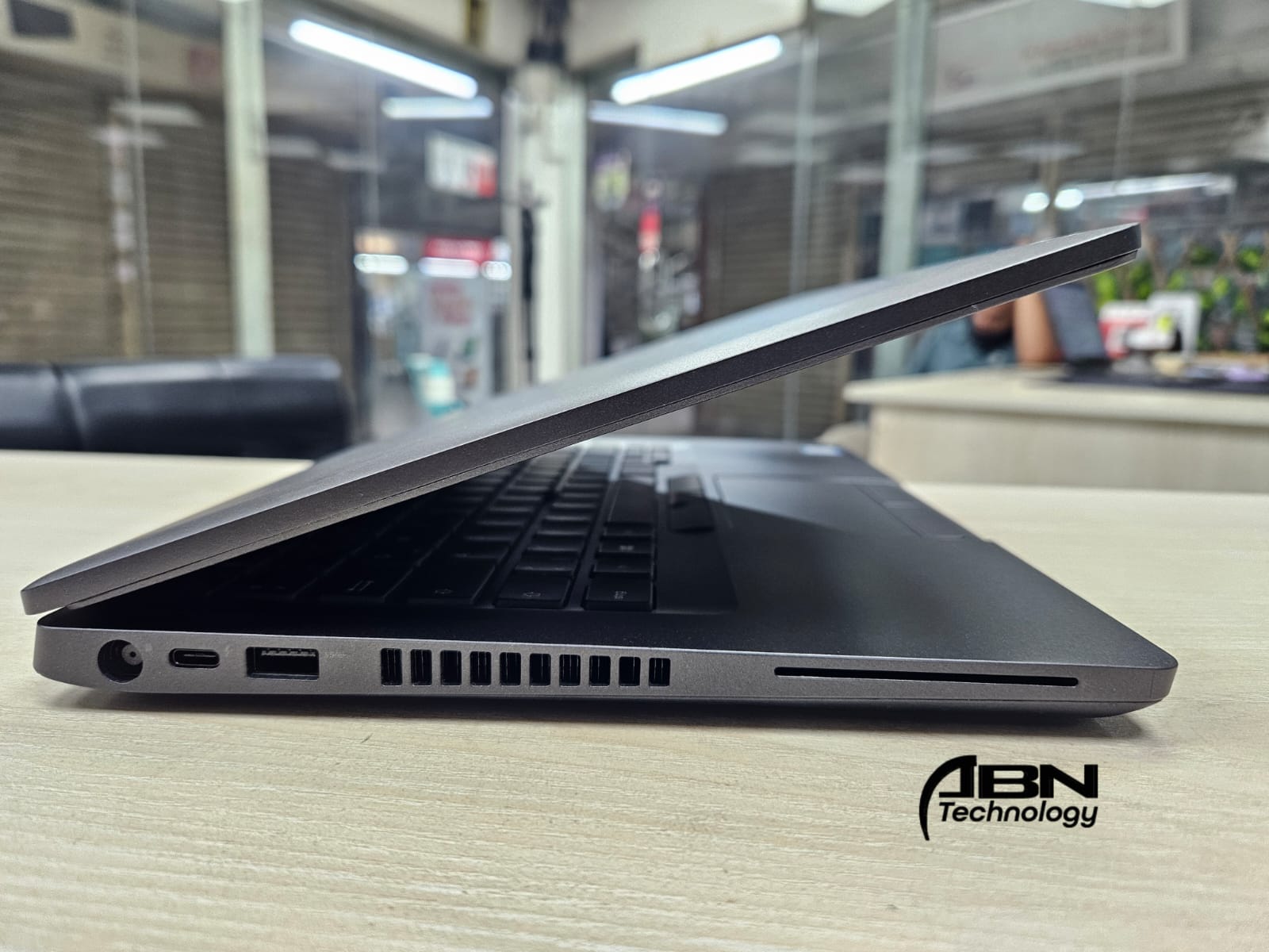 Dell Latitude 5300. Intel Core i5, 8th Generation. 8GB RAM. 256GB SSD. 13.3" Display._img_2