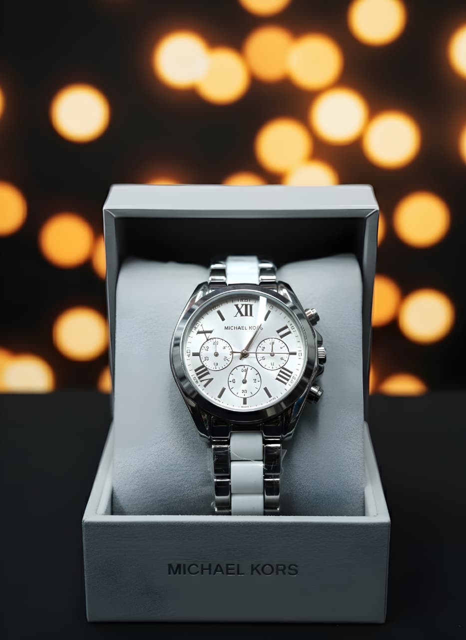 Michael kors Girls watch - Image 1