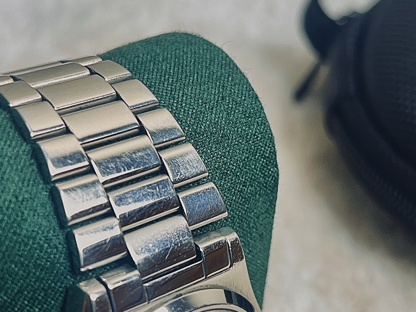 Seiko 5 Automatic 7009-876J (17 Jewel) thumbnail 2